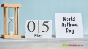 Sanduhr, Kalender 5. Mai, Schild: World Asthma Day, Credit: Canva